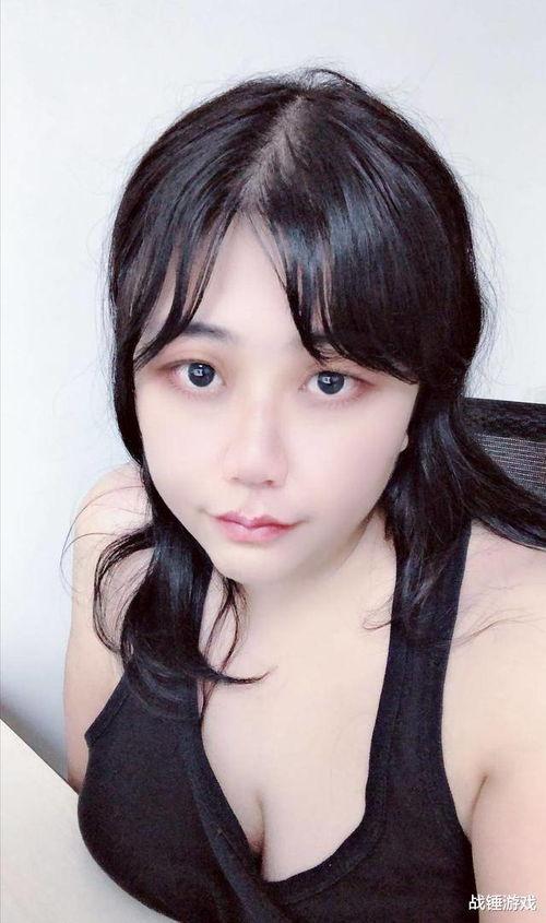 爆料主播素颜视频,揭秘网络红人的真实面貌  第2张 爆料主播素颜视频,揭秘网络红人的真实面貌  第2张