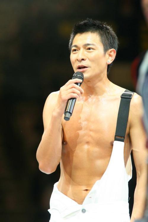 娱乐圈吃瓜刘德华,娱乐圈吃瓜界的常青树,揭秘他的瓜田传奇  第3张 娱乐圈吃瓜刘德华,娱乐圈吃瓜界的常青树,揭秘他的瓜田传奇  第3张