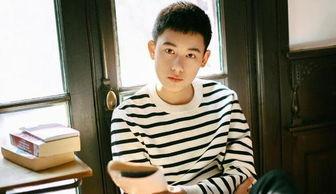 胡先煦圈内爆料,揭秘娱乐圈不为人知的幕后故事  第3张 胡先煦圈内爆料,揭秘娱乐圈不为人知的幕后故事  第3张