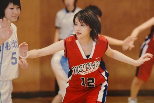 吃瓜爆料篮球女孩视频,揭秘网络爆红背后的故事  第3张 吃瓜爆料篮球女孩视频,揭秘网络爆红背后的故事  第3张