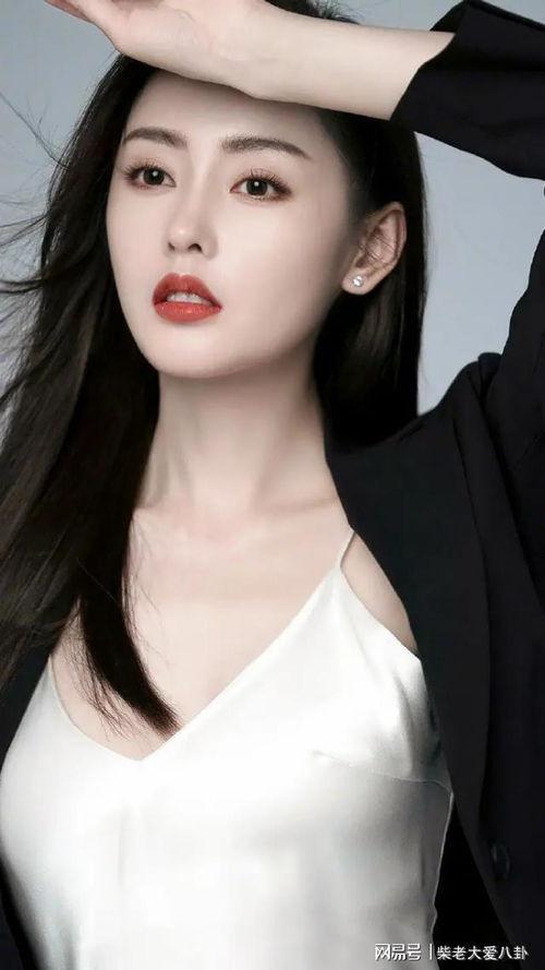 张天爱李现最新爆料,甜蜜互动引粉丝尖叫,剧情走向再掀热议  第3张 张天爱李现最新爆料,甜蜜互动引粉丝尖叫,剧情走向再掀热议  第3张