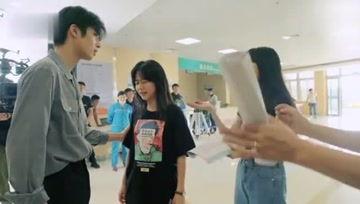 娱乐吃瓜社区,揭秘明星幕后故事  第2张 娱乐吃瓜社区,揭秘明星幕后故事  第2张