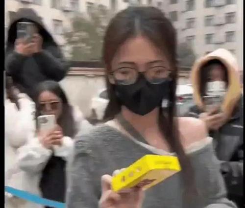 娱乐故事吃瓜八卦,揭秘明星背后的那些事儿  第2张 娱乐故事吃瓜八卦,揭秘明星背后的那些事儿  第2张